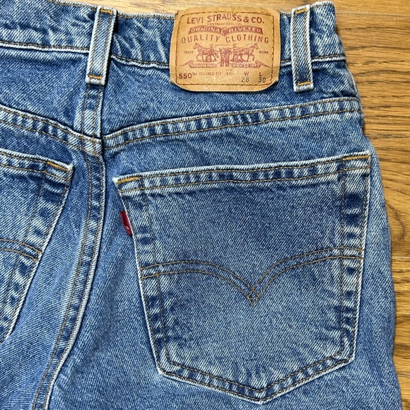 Vintage Levi’s 550 Relaxed Student Jeans High Rise Tapered 90s Y2K Red Blank Tab - Picture 9 of 11